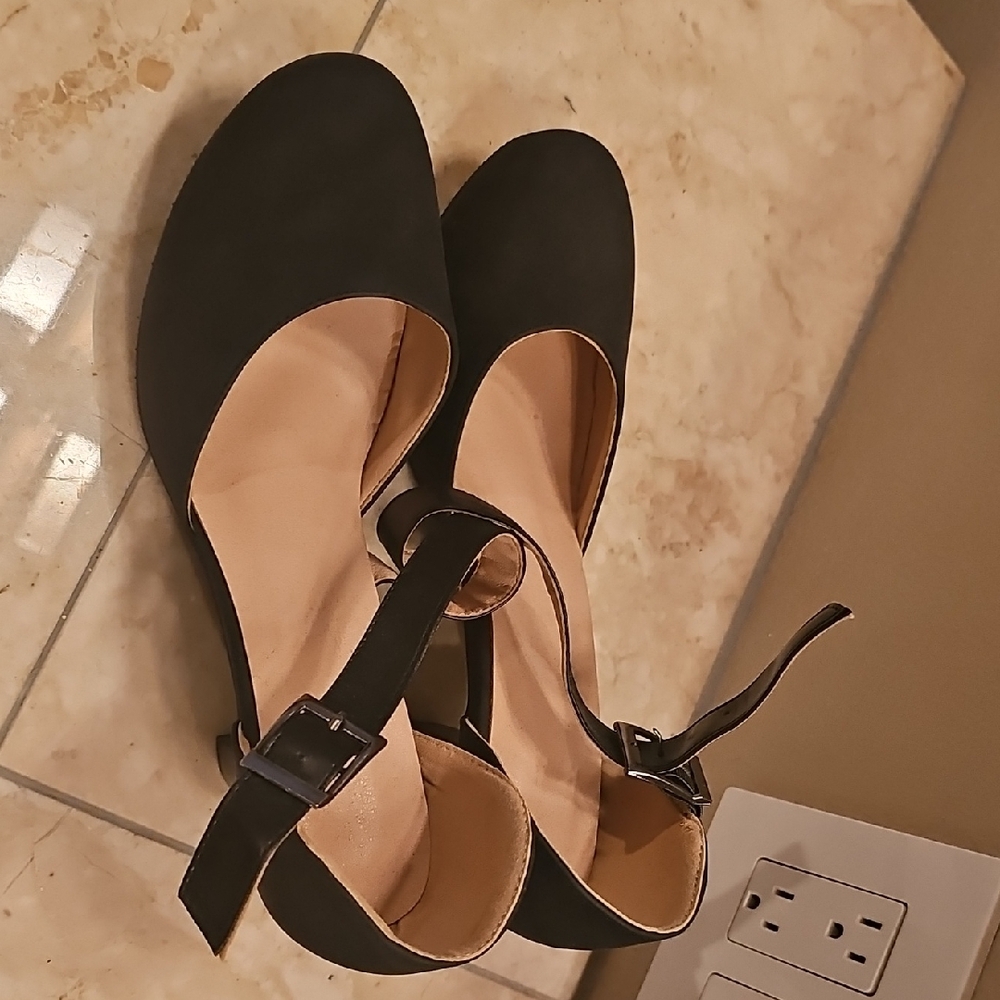 Black Ankle-Strap Heels - Picture 2 of 8